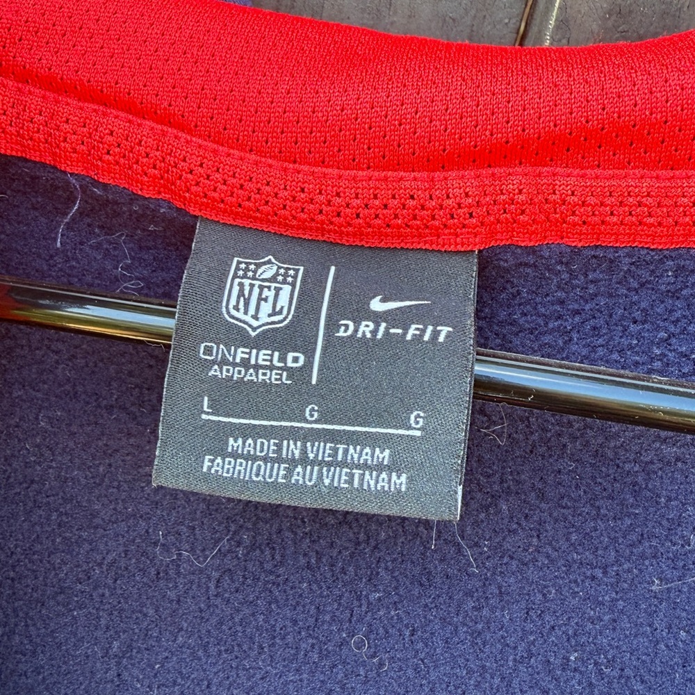 Patriots Nike On Field Team Apparel Full-Zip Hoodie - Picture 5 of 7